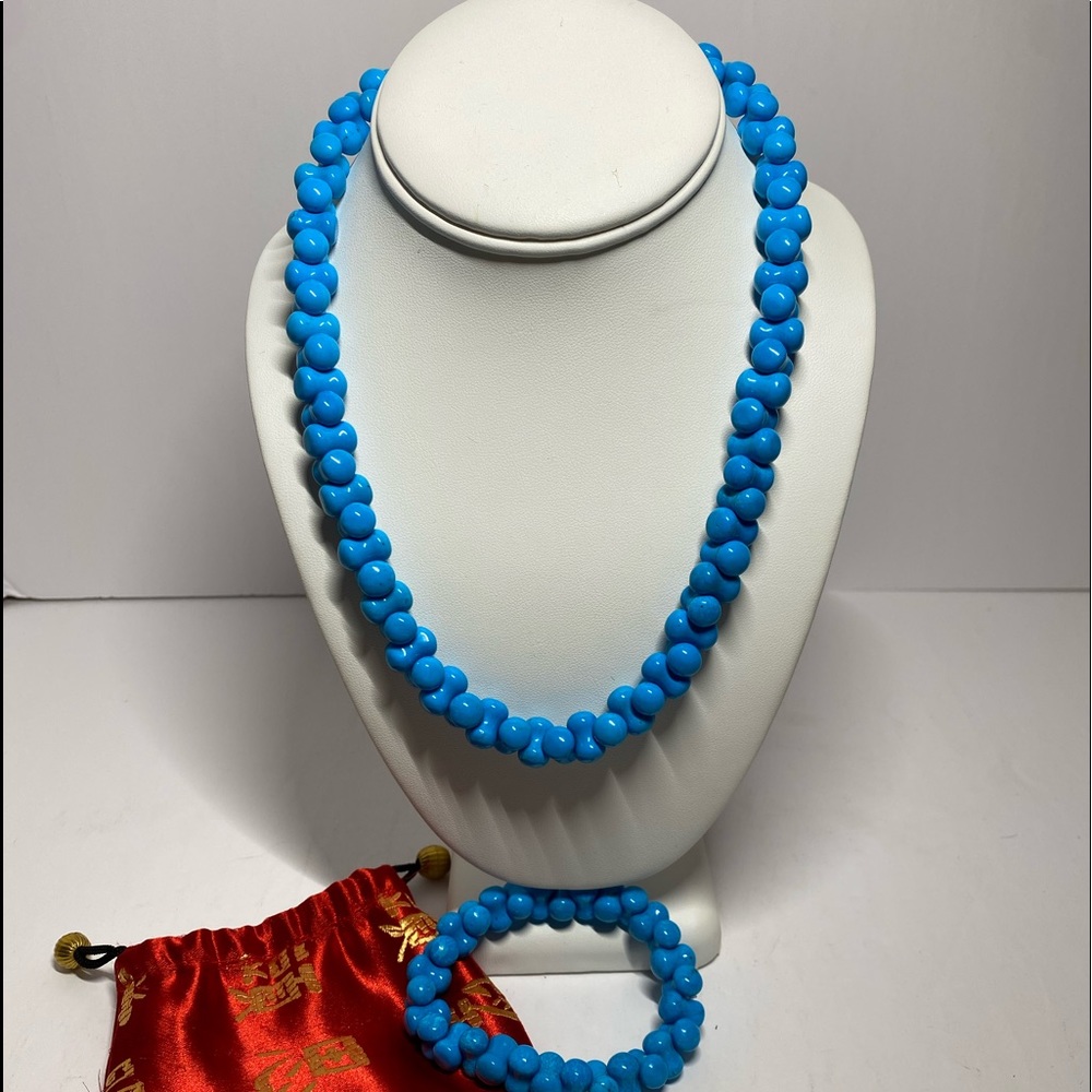 Turquoise Necklace Set - Picture 4 of 4